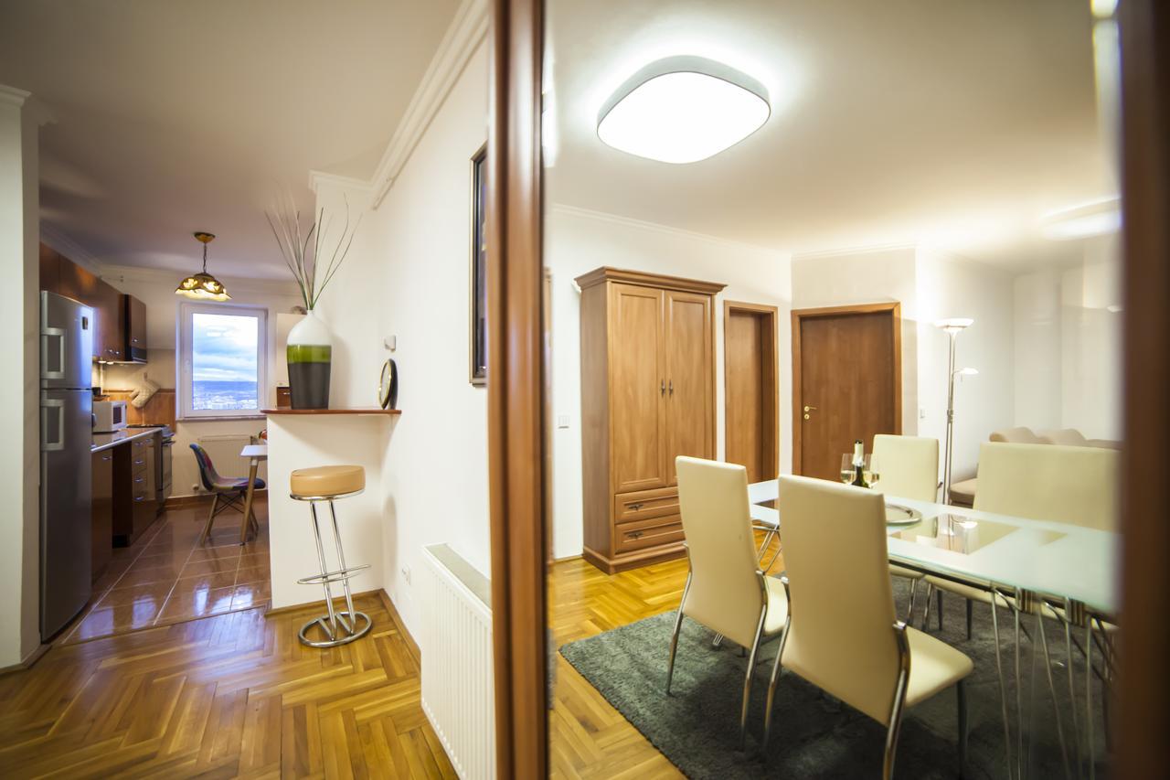 Business Class Apartment คลูจ-นาโปกา ภายนอก รูปภาพ