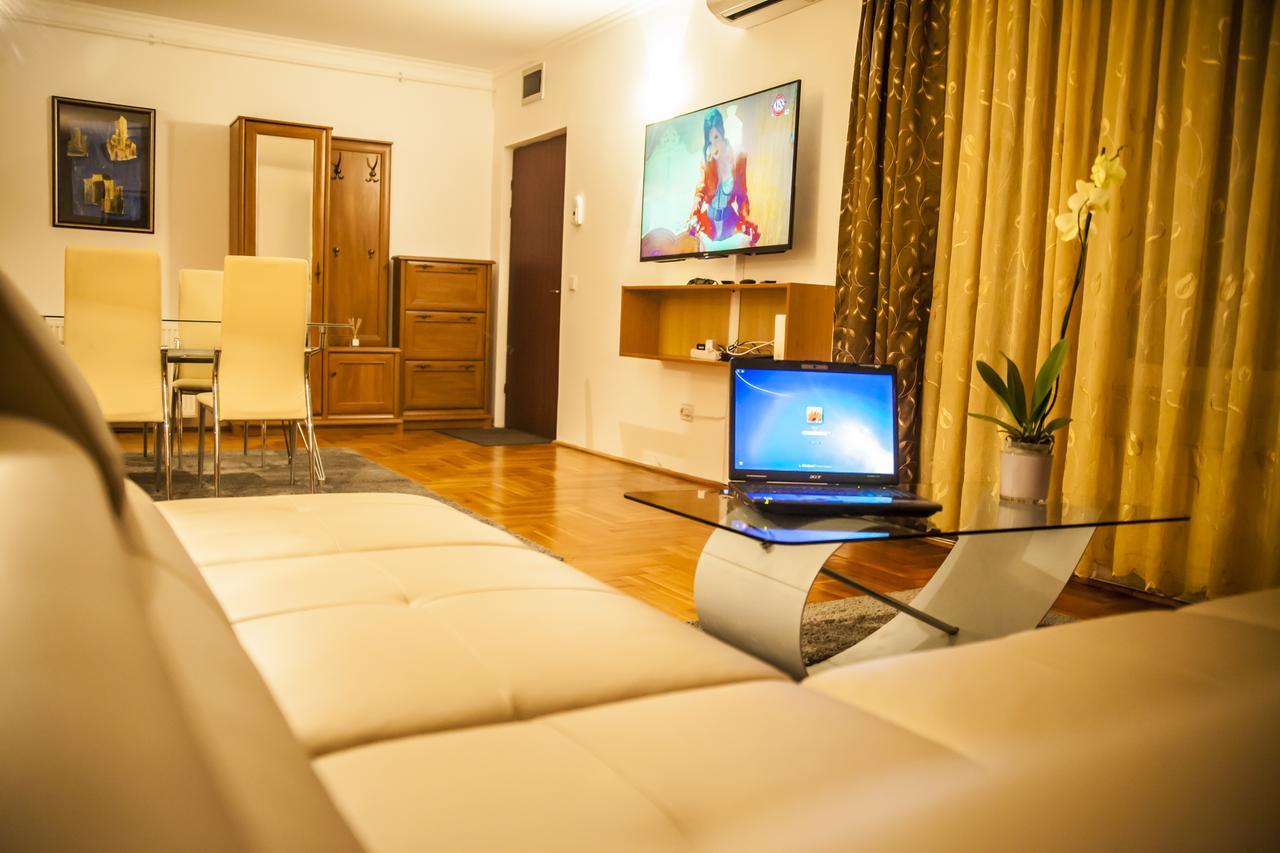 Business Class Apartment คลูจ-นาโปกา ภายนอก รูปภาพ